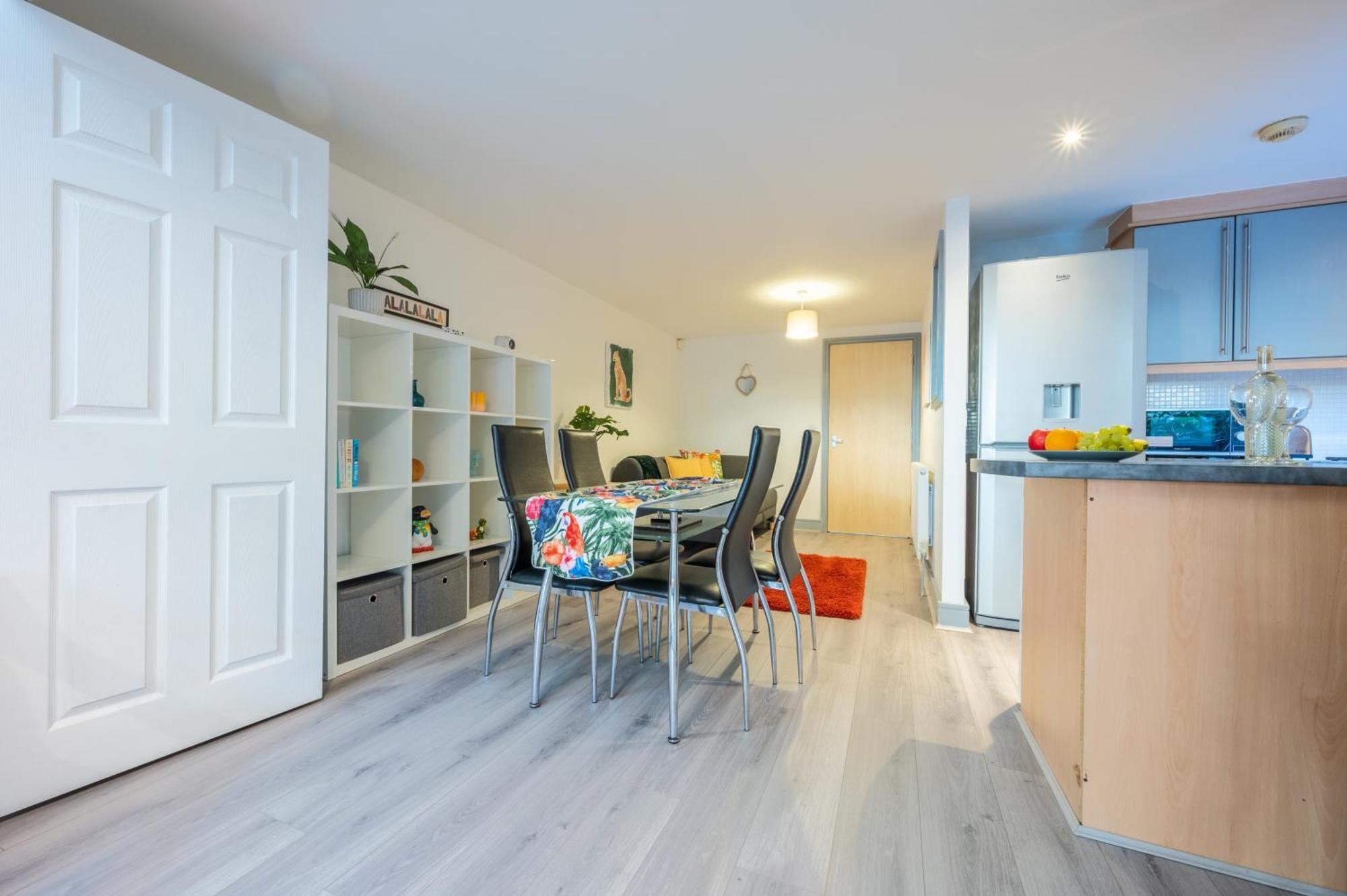 Millennium View By Ty Sa Apartment คาร์ดิฟฟ์ ภายนอก รูปภาพ